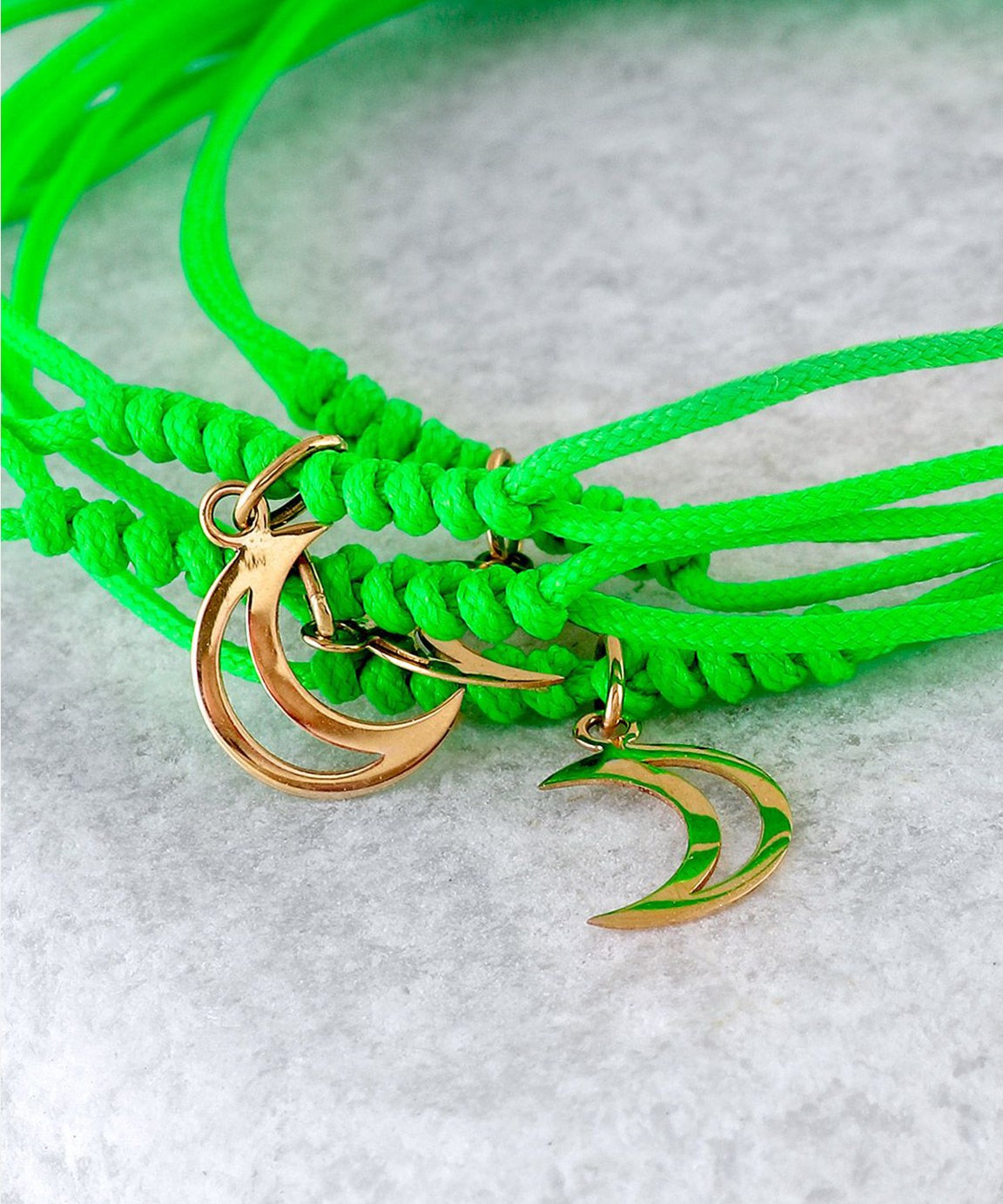 PULSERA HILO FLÚOR MOON