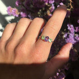 AMETHYST AND PERIDOT TRIPLE OVAL RING