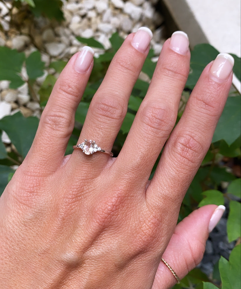 ANILLO OVAL THREE AMATISTA