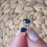 OVALRING THREE SAPHIR UND DIAMANTEN