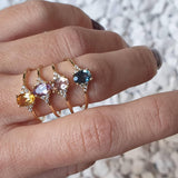 OVALRING THREE SAPHIR UND DIAMANTEN